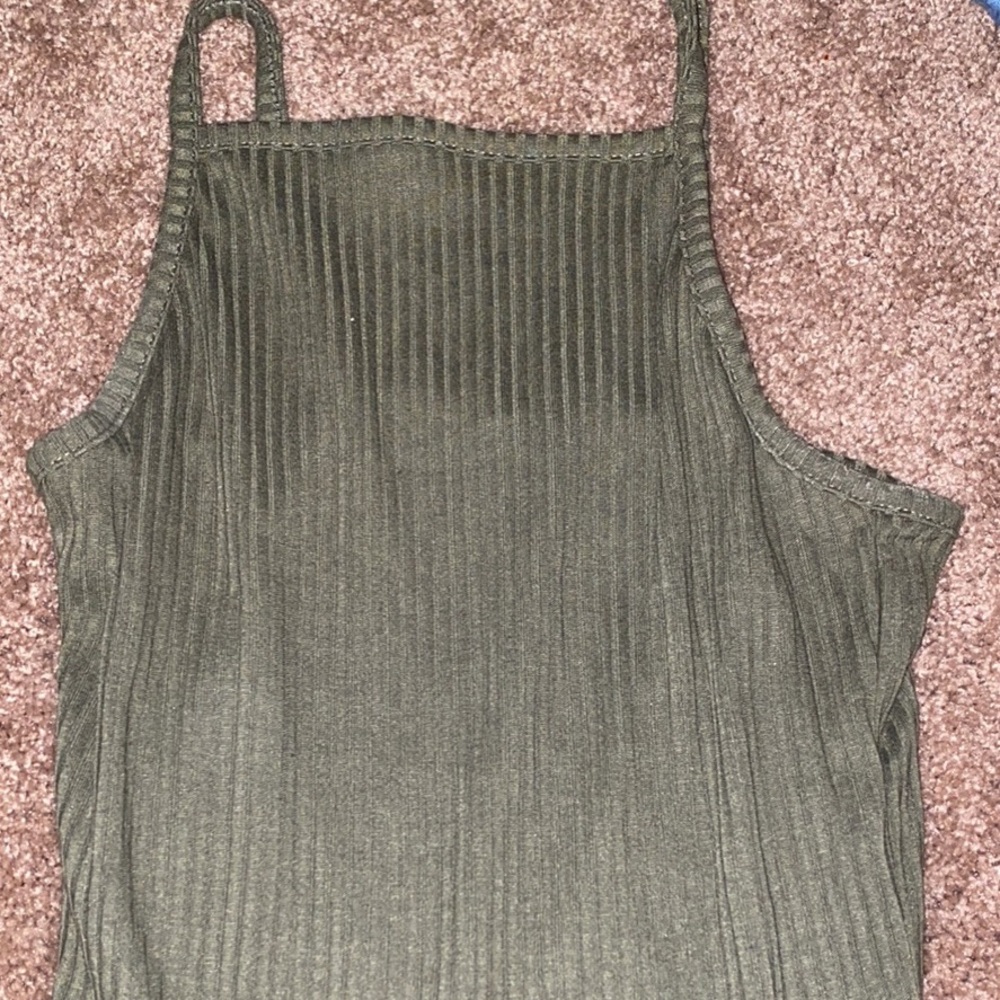 Super cute never worn before rue21 tanktop